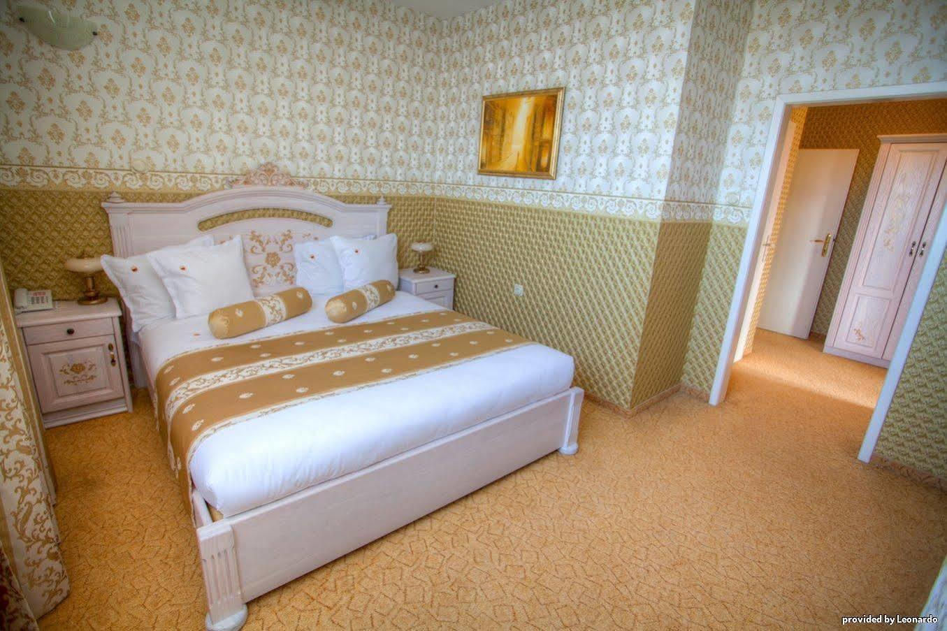 Bistra & Galina Hotel Русе Экстерьер фото