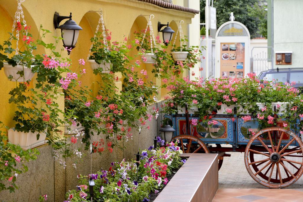 Bistra & Galina Hotel Русе Экстерьер фото